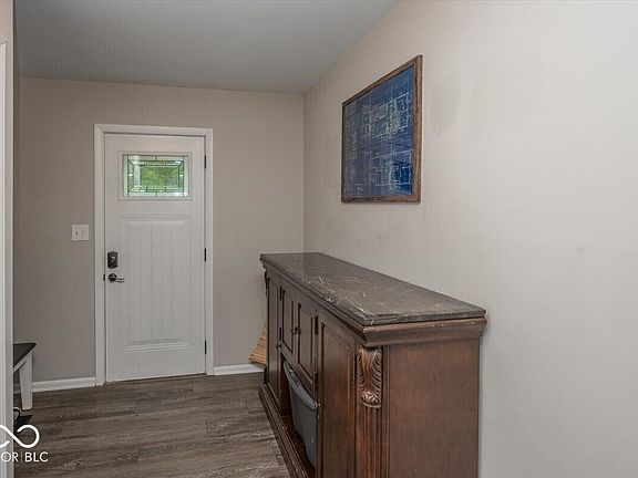 5th image of 2390 W County Road 50 N