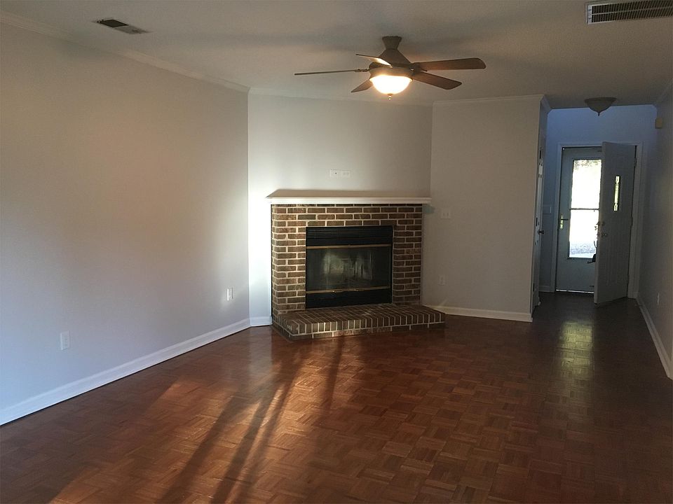 1st image of 106 Osprey Ln