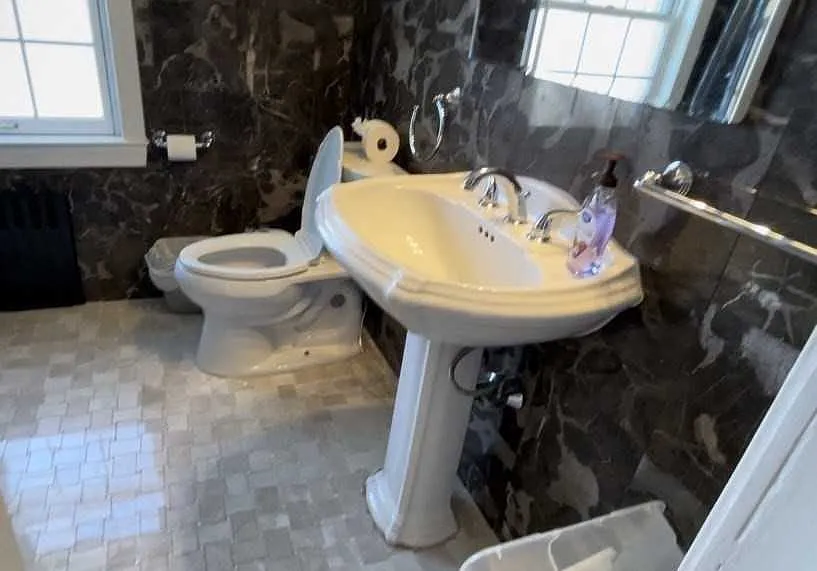 5 bed, 4.5 bath, $12,000 — Photo 4