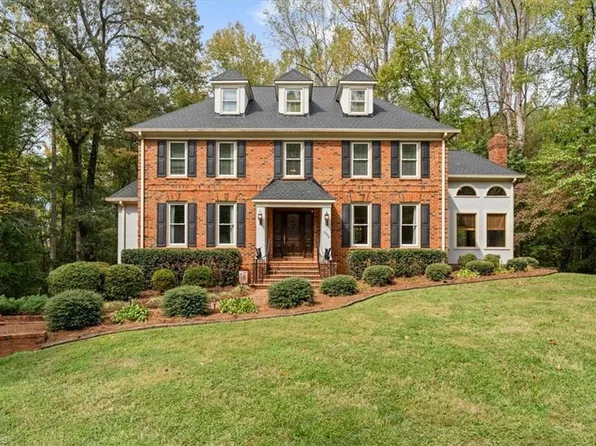 3796 Wood Village Dr, Trinity, NC 27370