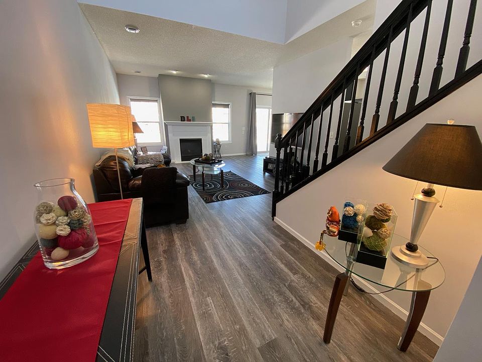 1st image of 8016 Stratford Cir S