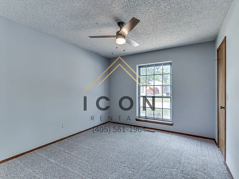 1912 N Gleason Ave — Photo 12