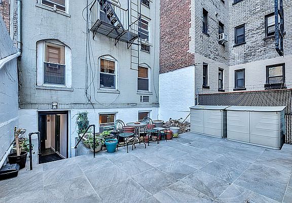 5th image of 216 E 28th St APT 4A