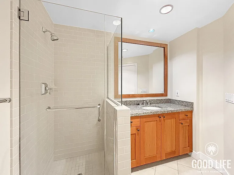 700 W Harbor Dr W #1306 — Photo 22