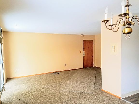4th image of 23827 David Dr Unit 211