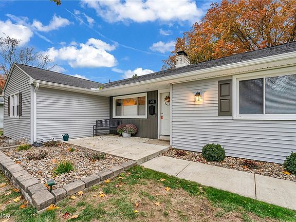 2nd image of 7435 Forest Hill Ave