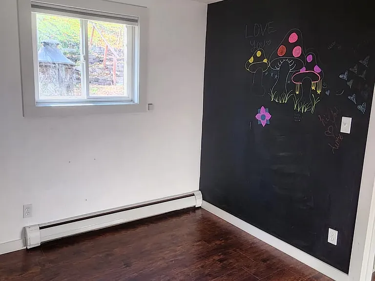 2215 E Vista Dr — Photo 18