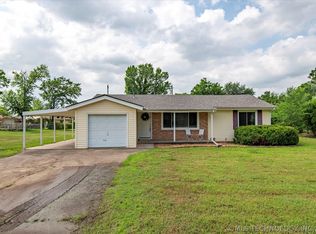 3913 Limestone Rd, Bartlesville, OK 74006