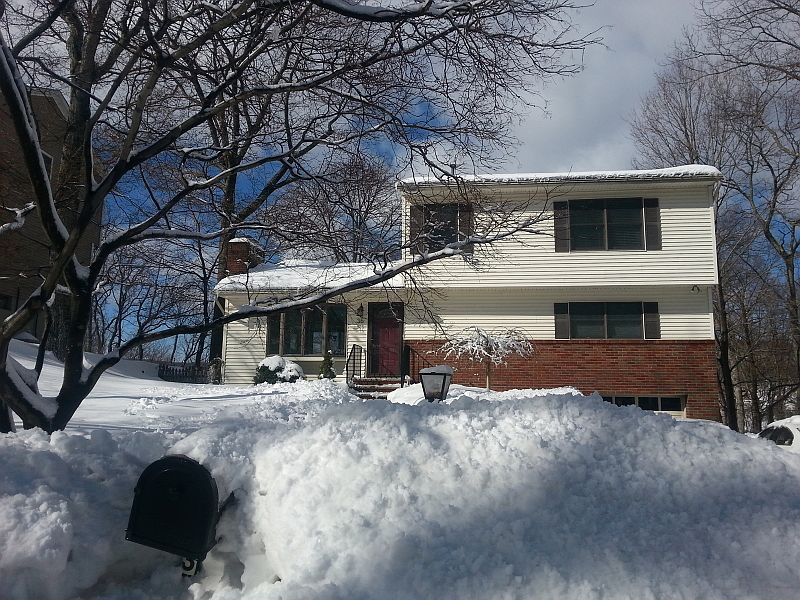 4 Br. 2.5 Bath