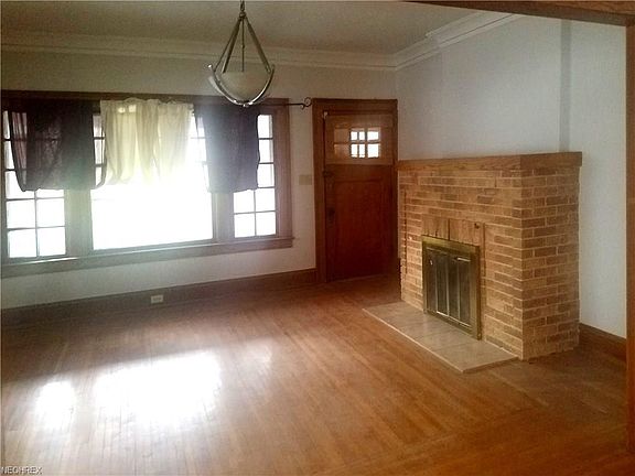4th image of 10813 Clifton Blvd