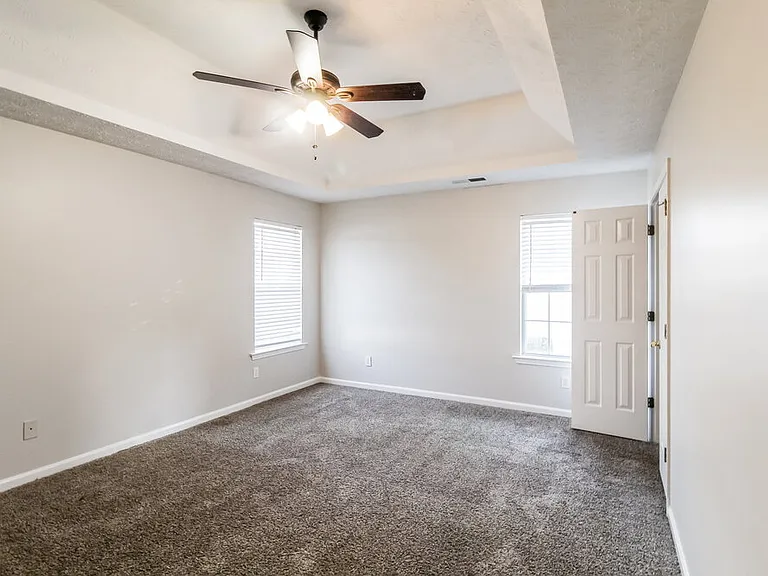 670 Compton Ln — Photo 12