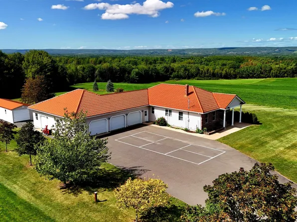 1153 Lockhart Mountain Rd, Coldbrook, NS B4R 1C1
