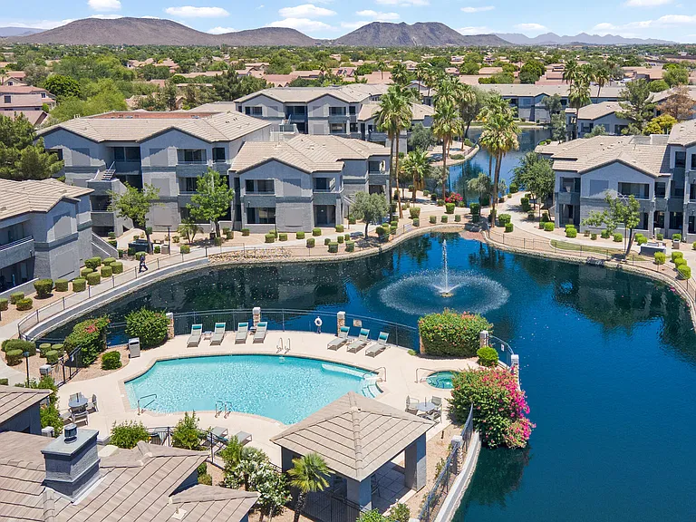 Laguna at Arrowhead Ranch — Photo 39