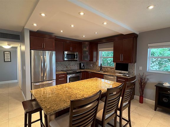 3rd image of 5203 NE 24th Terrace #B315