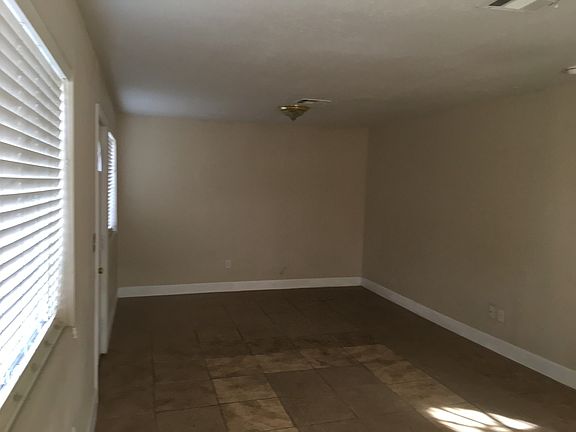 5th image of 132 Hopkins Ave #132