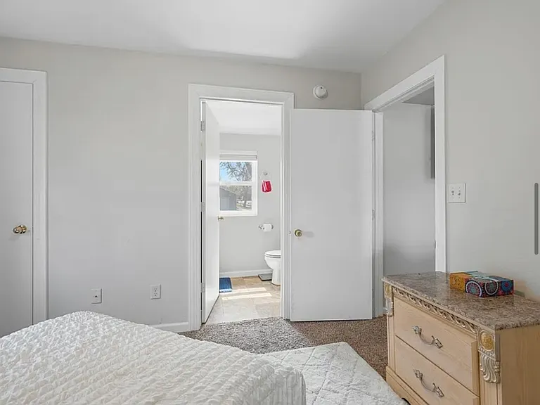 1525 5th Ave NW — Photo 11