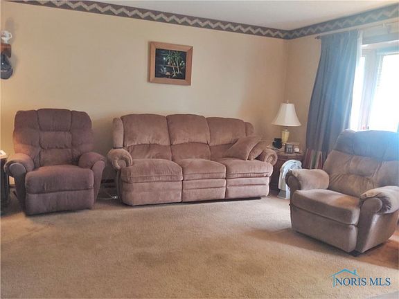 2nd image of 3324 Penrose Dr