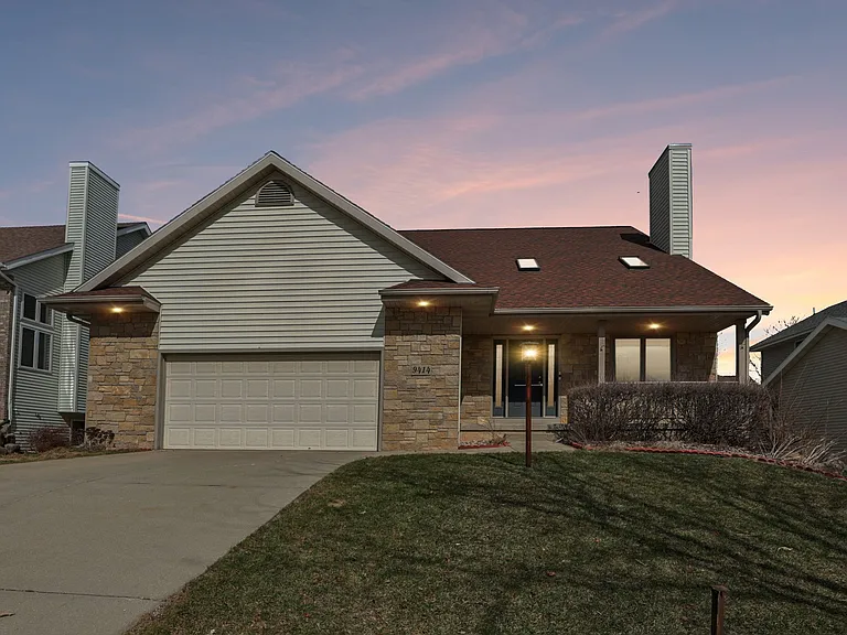 9414 Whippoorwill Way — Photo 2