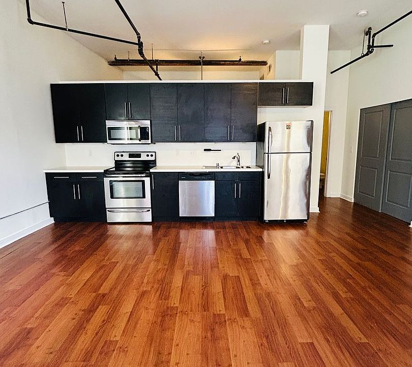 1st image of 209-211 W Pike St #1D