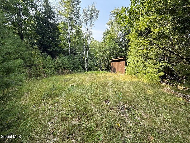 2nd image of L17 OFF Vanderwalker Road