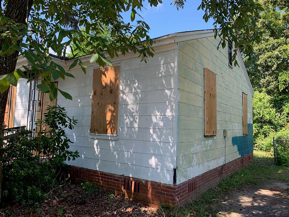 2nd image of 4549 S Rhett Ave