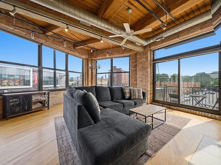 2310 S Canal St #201 — Photo 5