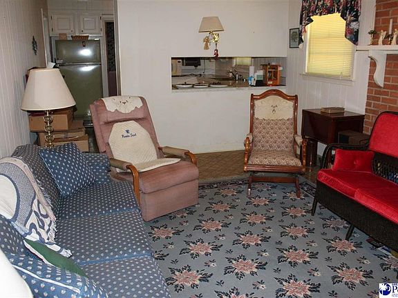 4th image of 520 Wilmar Ave