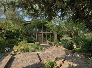 17651 Dishman Dr, Los Gatos, CA 95030