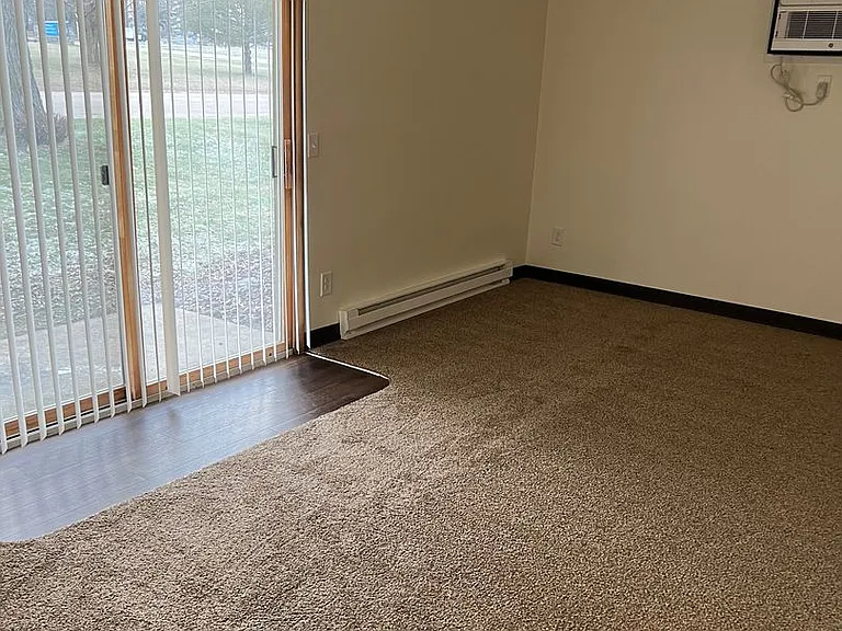 104eilb — Photo 12