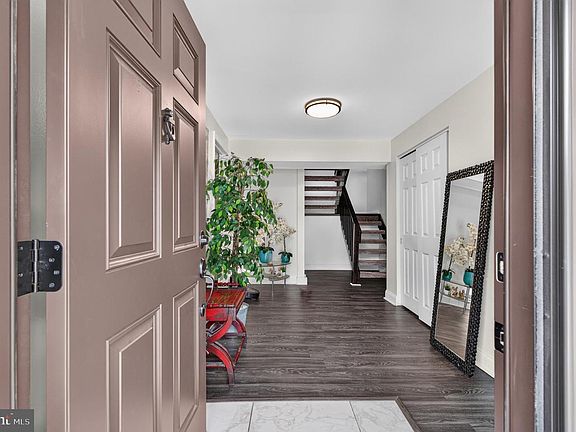 2nd image of 5406 Doral Dr
