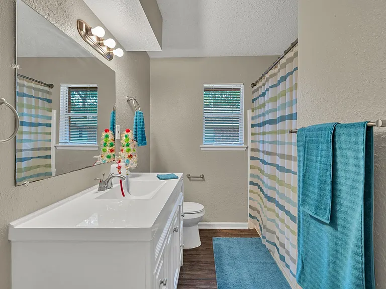 Meadowlink St — Photo 10