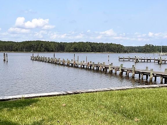 5th image of 201 Barnes-Foster Loop Road