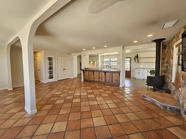 22530 Rolling Meadows Dr — Photo 29