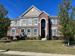 6990 Scarborough Dr, Columbus, IN 47201