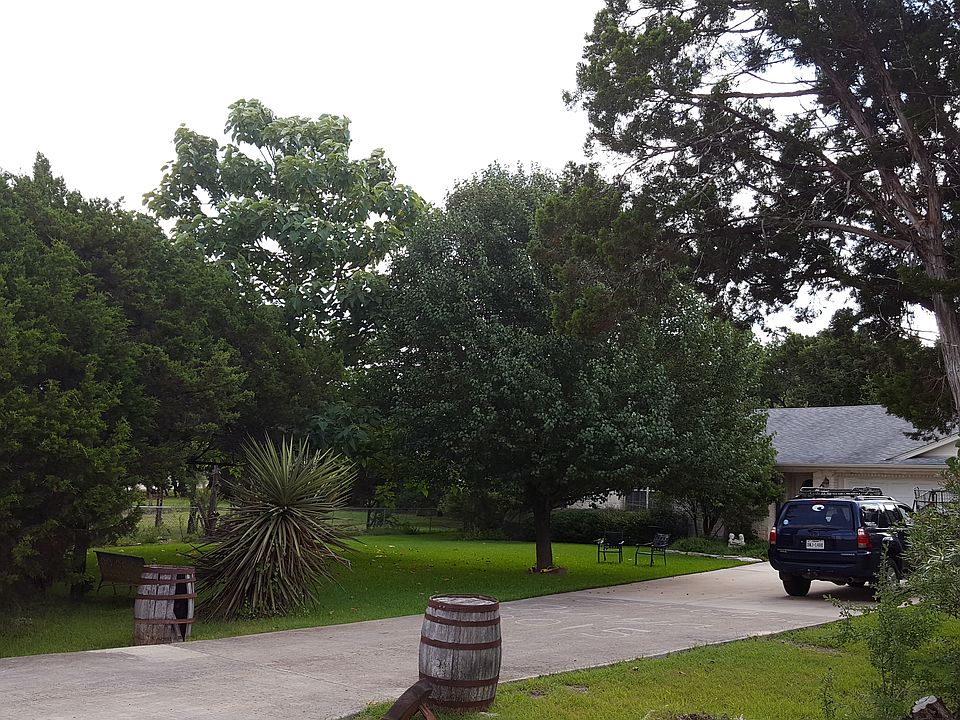 1st image of 27418 Sherwood Forest Dr