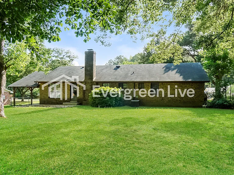 104 Shawnee Dr — Photo 14
