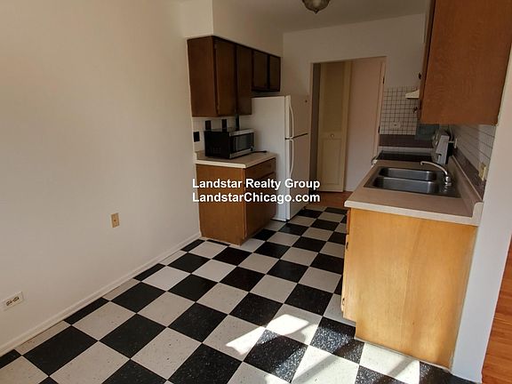 4th image of 6250 N Kenmore Ave #403