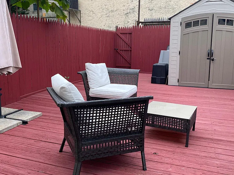 133 Green Ln #2 — Photo 8