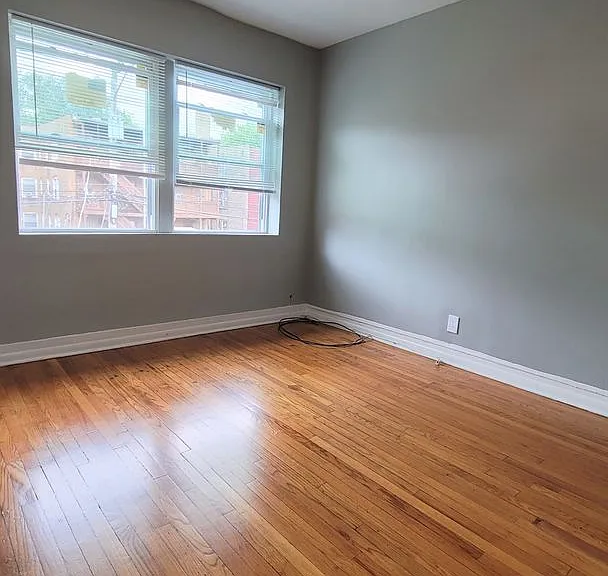 7637 S Kingston Ave — Photo 11