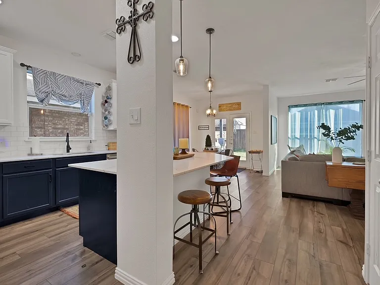 1708 Kittyhawk Dr — Photo 12