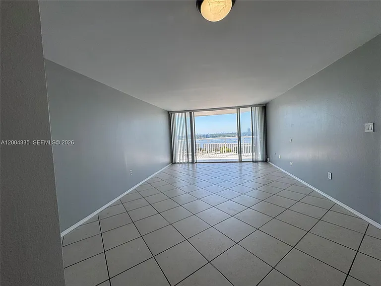 18041 Biscayne Blvd #1603 — Photo 3