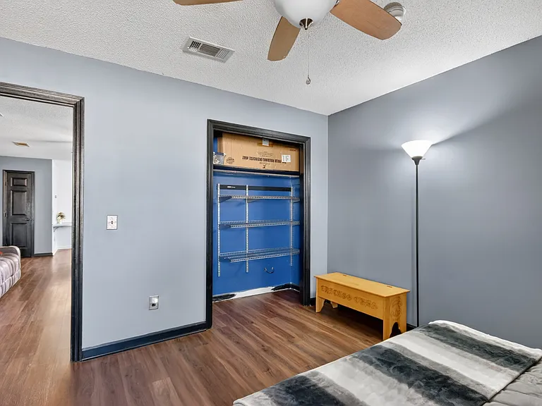 606 Windhaven Dr — Photo 34