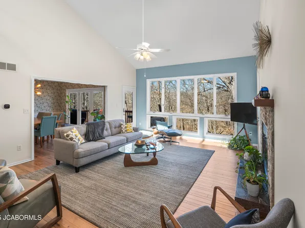 3700 E Joan Ct, Columbia, MO 65201