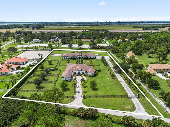 3rd image of 843 STALLION Drive