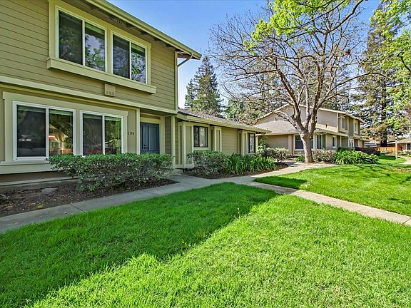 2nd image of 1150 Arbor Vista Way