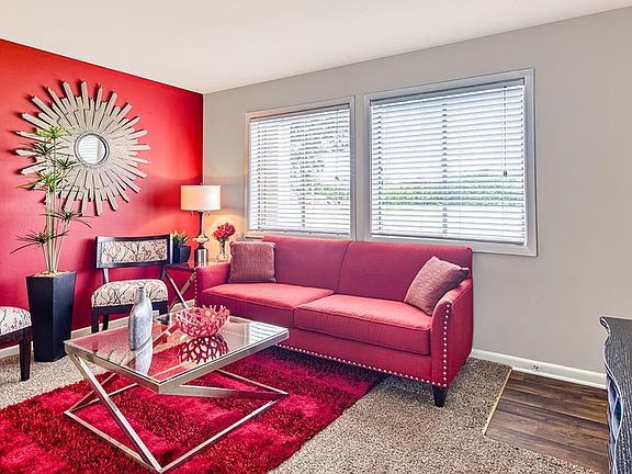 2nd image of 11 N Laburnum Ave #4131