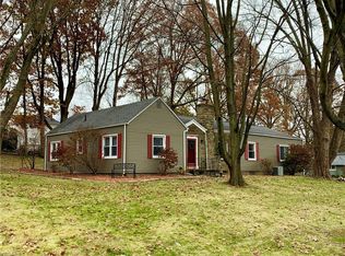 233 N Hillside Rd, Canfield, OH 44406