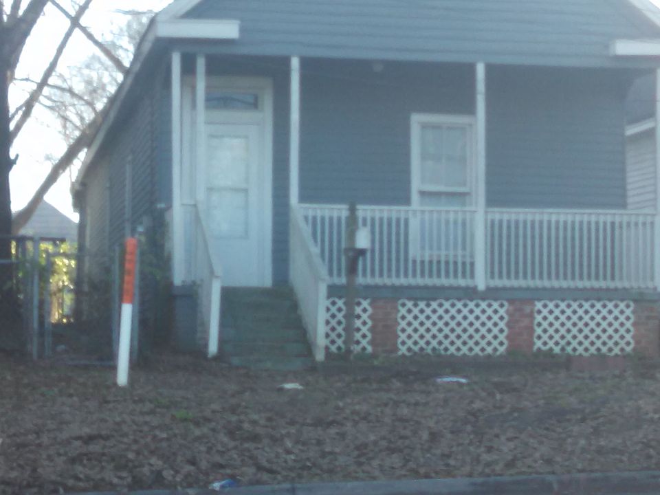 front of house 1_01122015