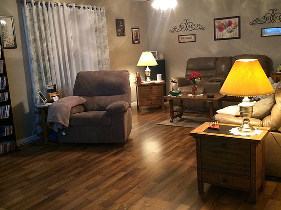 Spacious living room