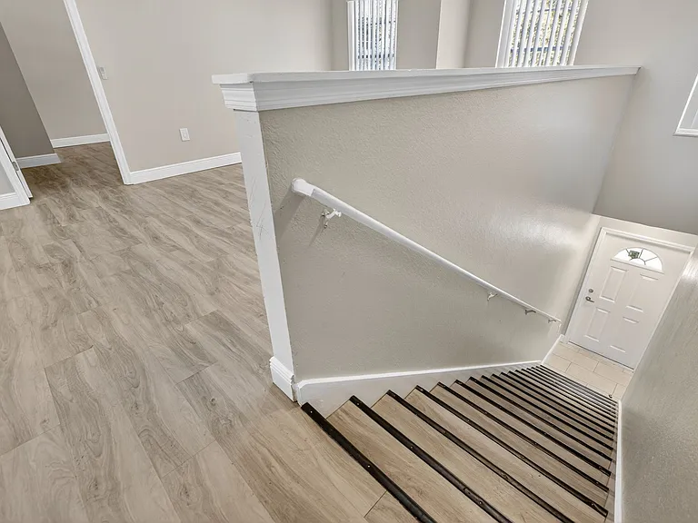 Mer Soleil Apartments — Photo 11